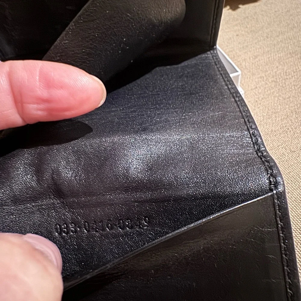 Gucci Black Leather 6 Key Wallet